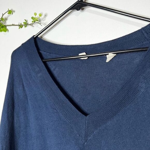 Moth Women's Navy Blue V Neck Ruffled Details Flare Hem Sweater Size Large - Picture 4 of 11